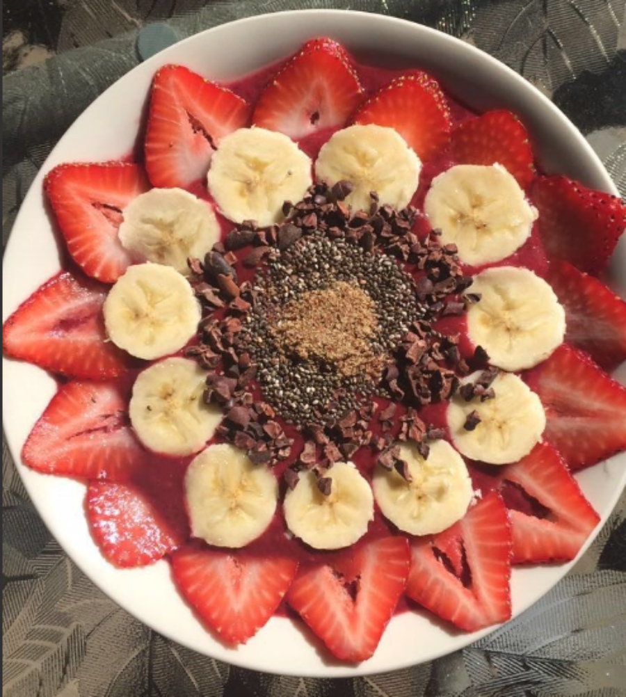 strawb smoothie bowl